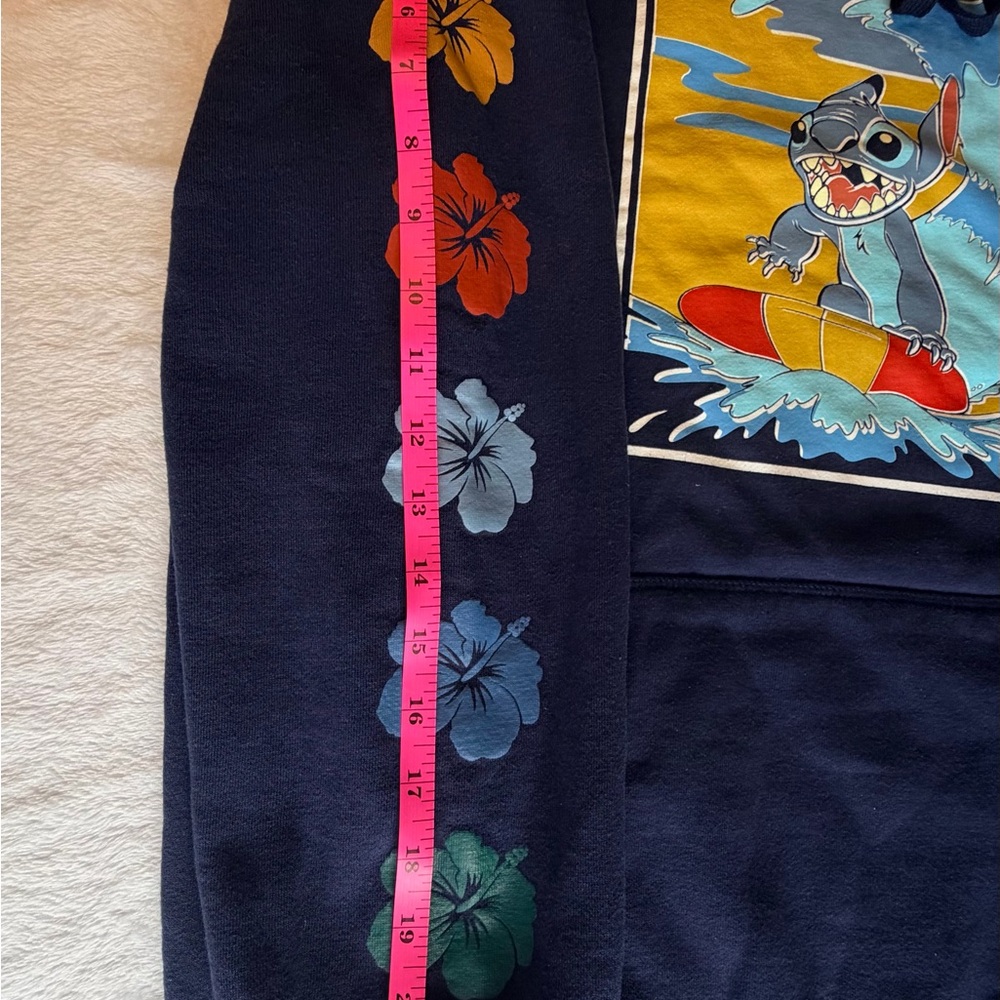 Disney Stitch Surf Hoodie XL Surf’s Up Kauai Graphic Hoodie - Picture 7 of 10